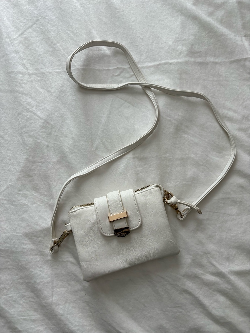 white purse